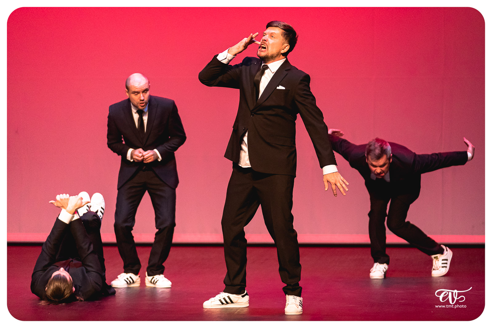 SERIOUSLY FUNNY (FAIR PLAY CREW)